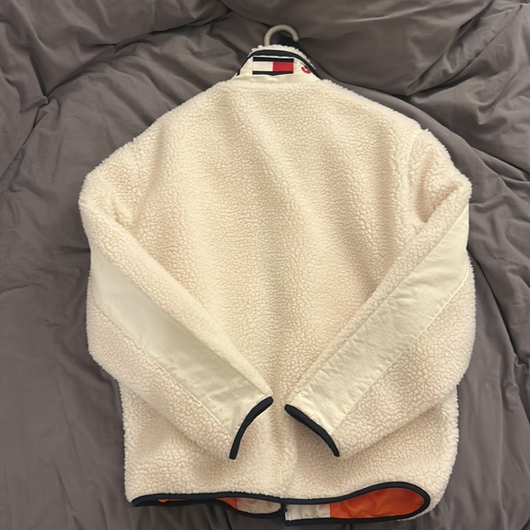 White Sherpa Tommy Hilfiger Jacket - Picture 2 of 7